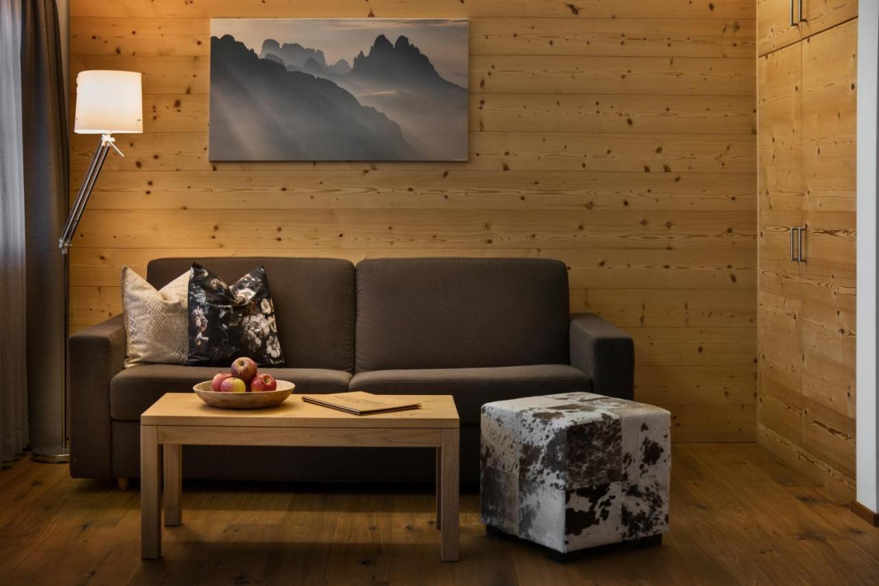 Alma Mountain Residence Dobbiaco Eksteriør billede