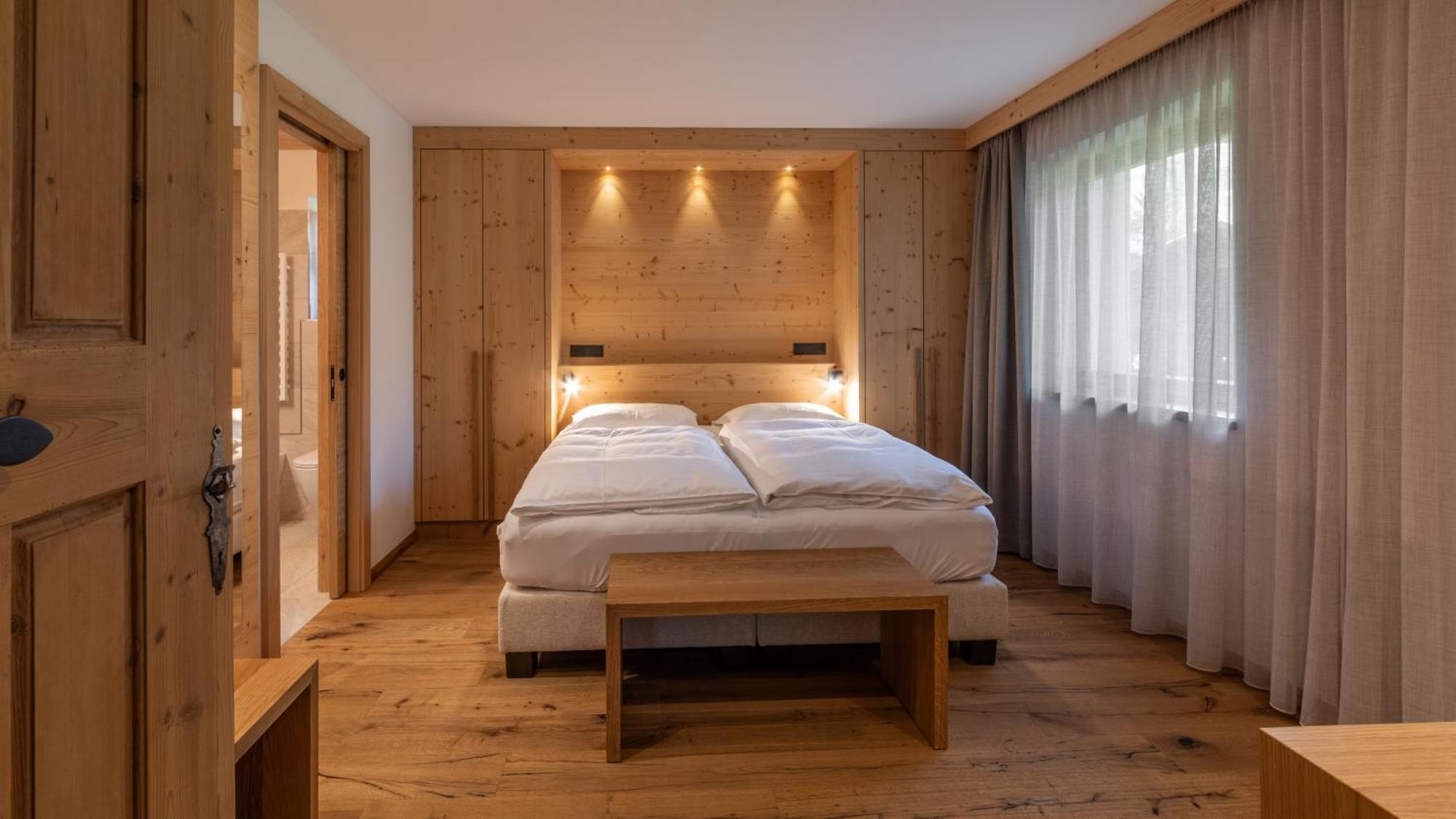Alma Mountain Residence Dobbiaco Eksteriør billede