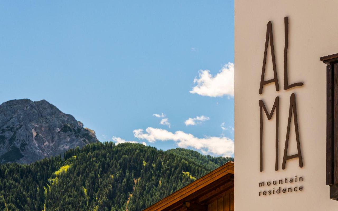 Alma Mountain Residence Dobbiaco Eksteriør billede